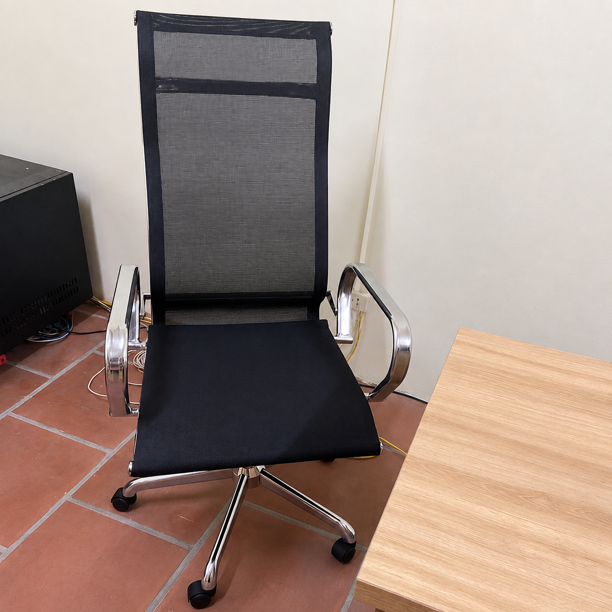 H&igrave;nh ảnh thực tế Ghế lưới cao cấp GL320