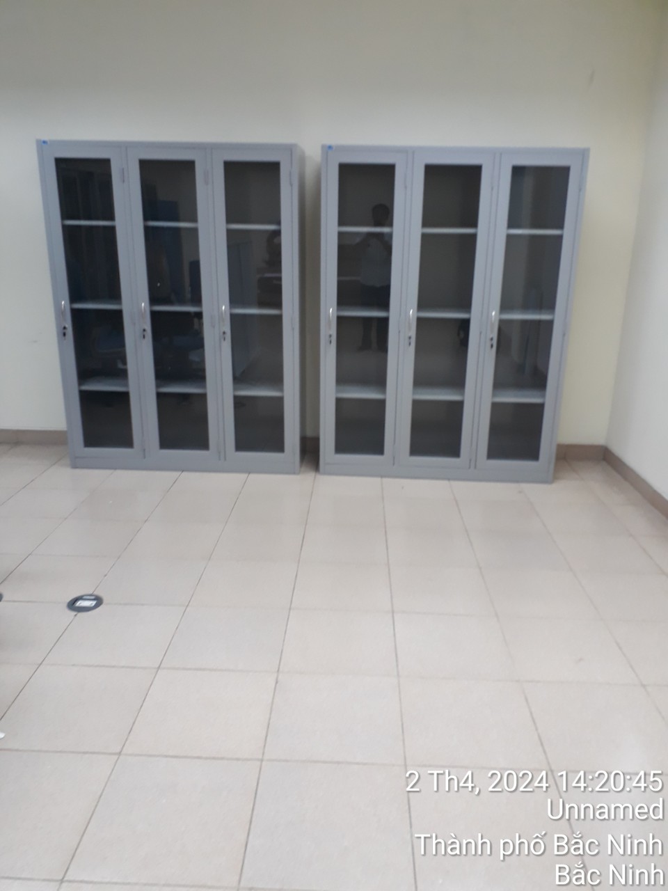 hinh-anh-rhuc-te-tu-sat-3-khonag-canh-kinh-TU09K9CK.jpg