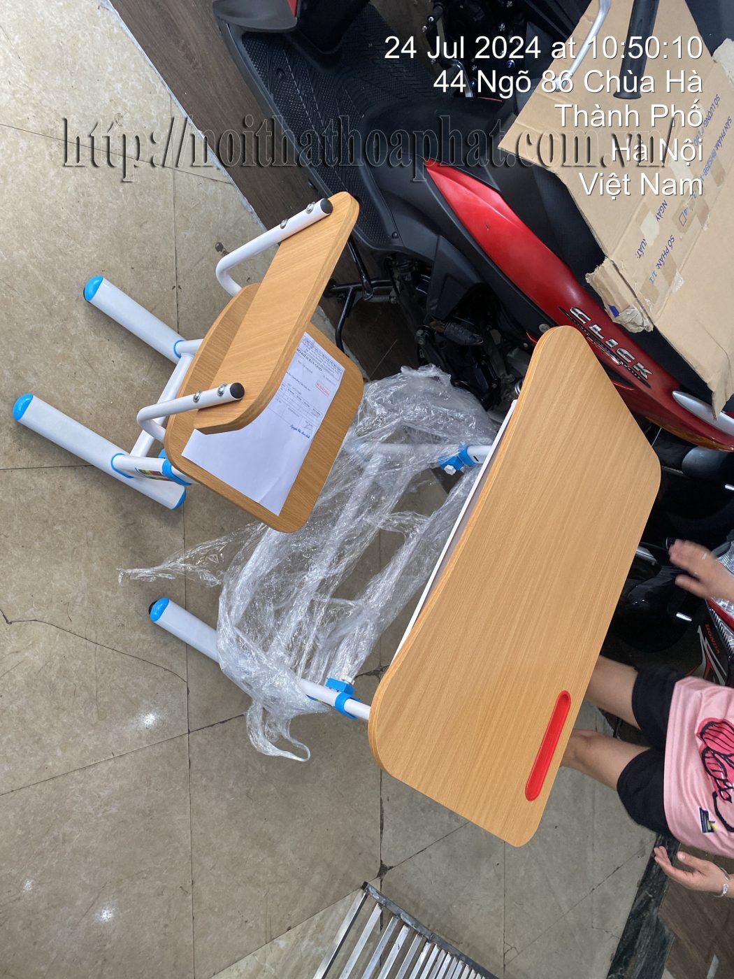 Hình ảnh thực tế bộ bàn ghế học sinh tiểu học BHS29, GHS29-1 Hình ảnh thực tế bộ bàn ghế học sinh tiểu học BHS29, GHS29-1