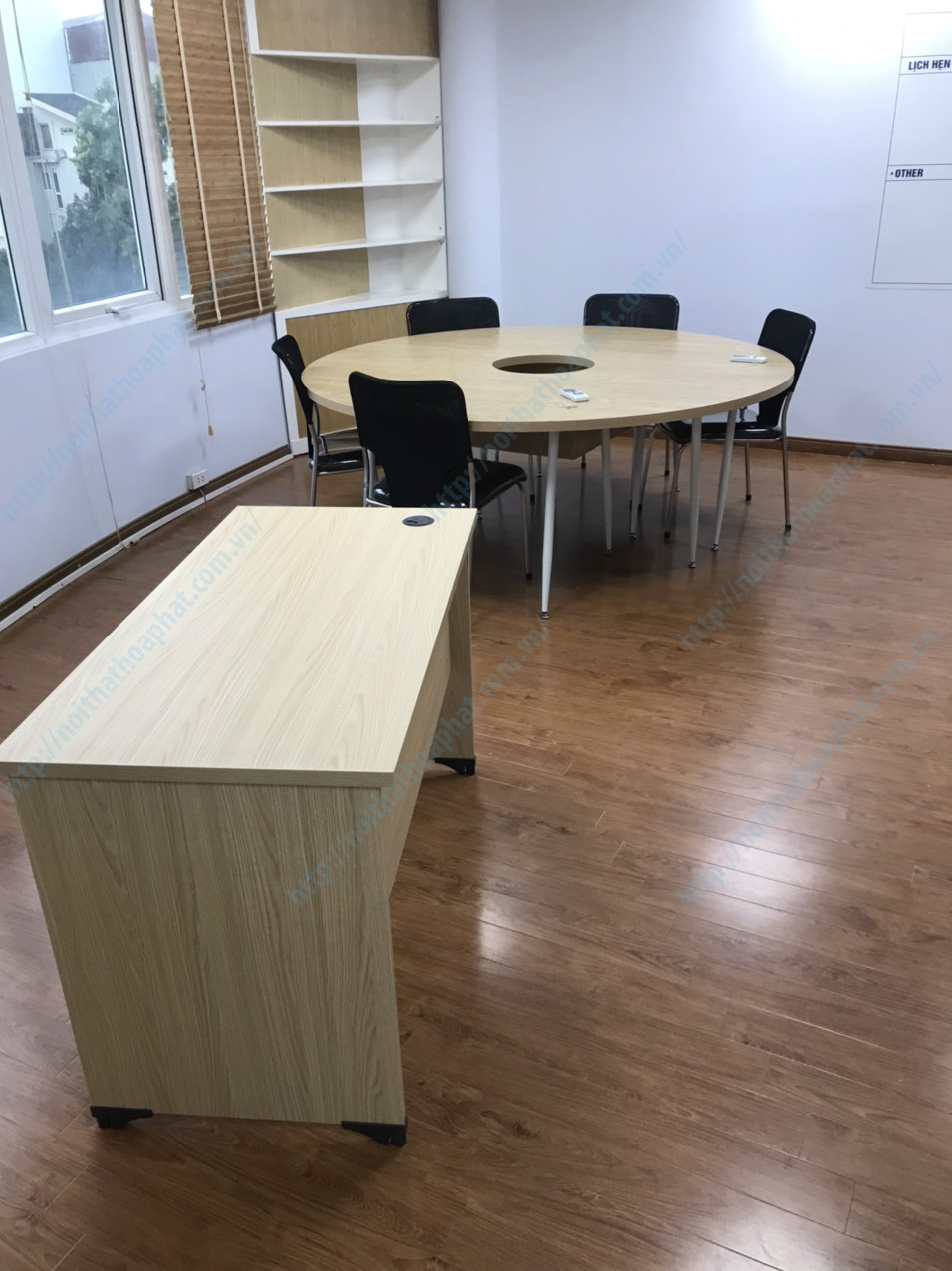 Hình ảnh thực tế bàn nhân viên hộc liền AT120SHL Hình ảnh thực tế bàn nhân viên hộc liền AT120SHL