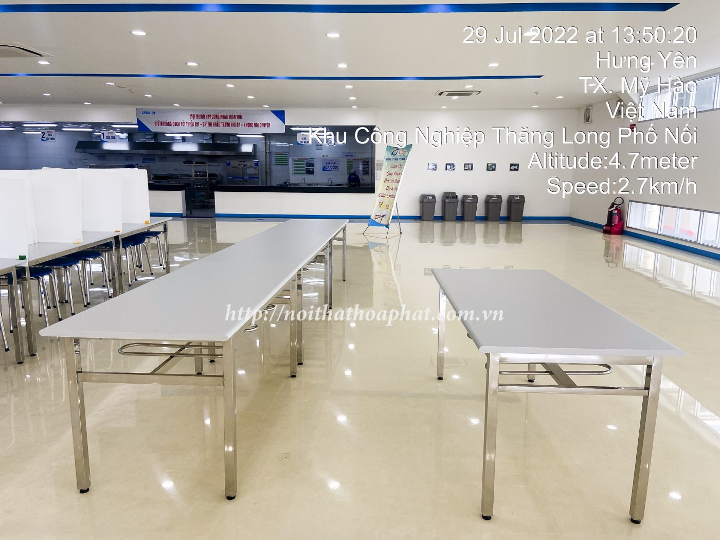 H&igrave;nh ảnh thực tế b&agrave;n ăn inox H&ograve;a Ph&aacute;t BA01-16