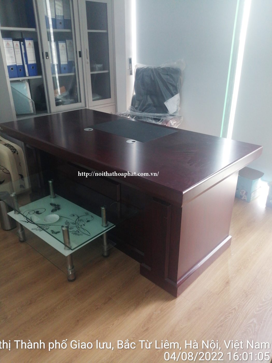 Hình ảnh thực tế bàn giám đốc DT1890H12 Hình ảnh thực tế bàn giám đốc DT1890H12