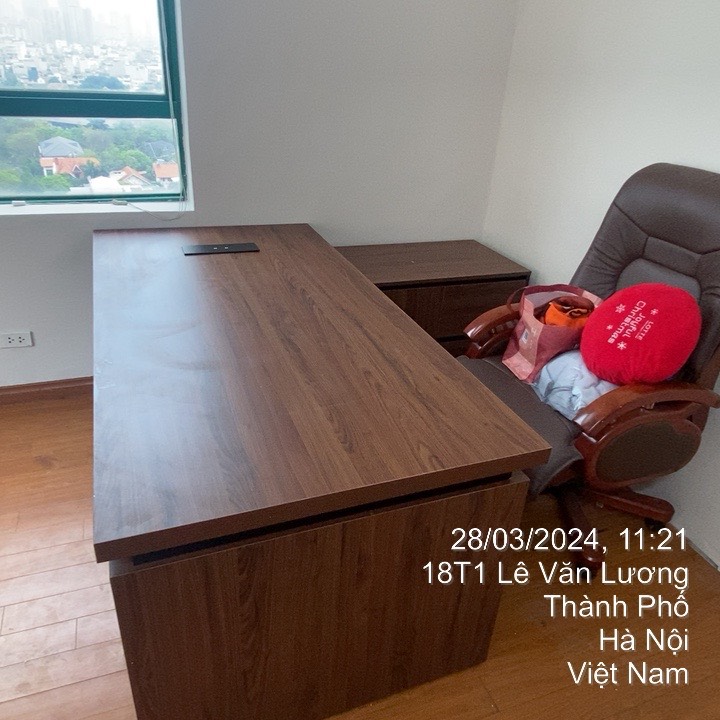 hinh-anh-thuc-te-ban-giam-doc-cao-cap-LUXB1818V3.jpg hinh-anh-thuc-te-ban-giam-doc-cao-cap-LUXB1818V3.jpg