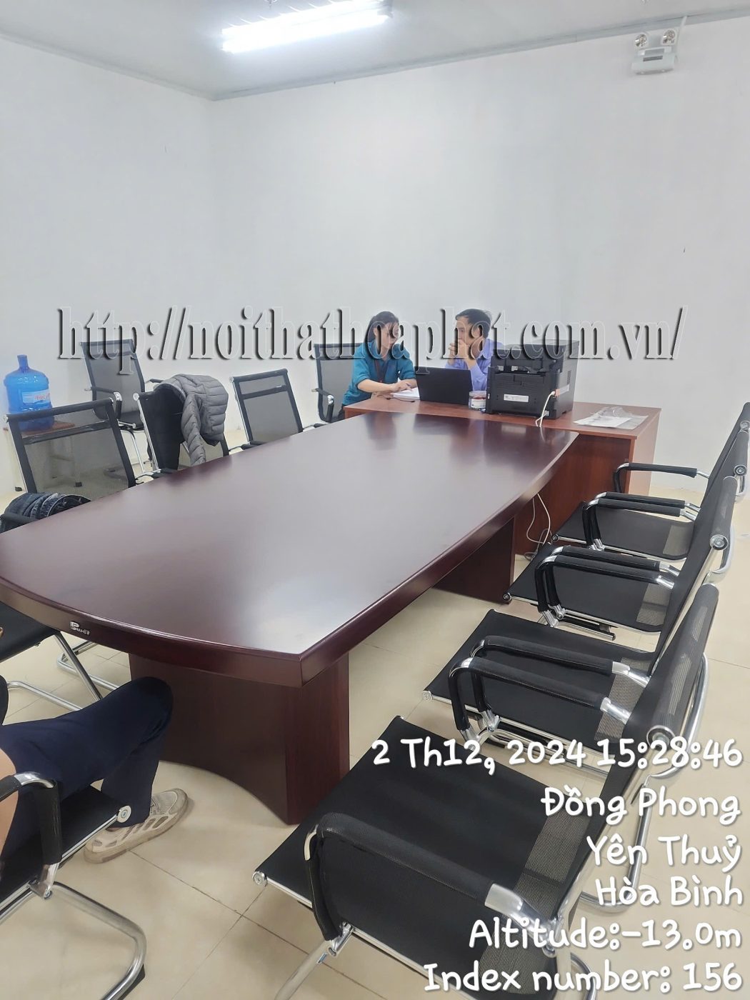 Hình ảnh thục tế bàn họp sơn PU Hòa Phát CT2412H2-2 Hình ảnh thục tế bàn họp sơn PU Hòa Phát CT2412H2-2