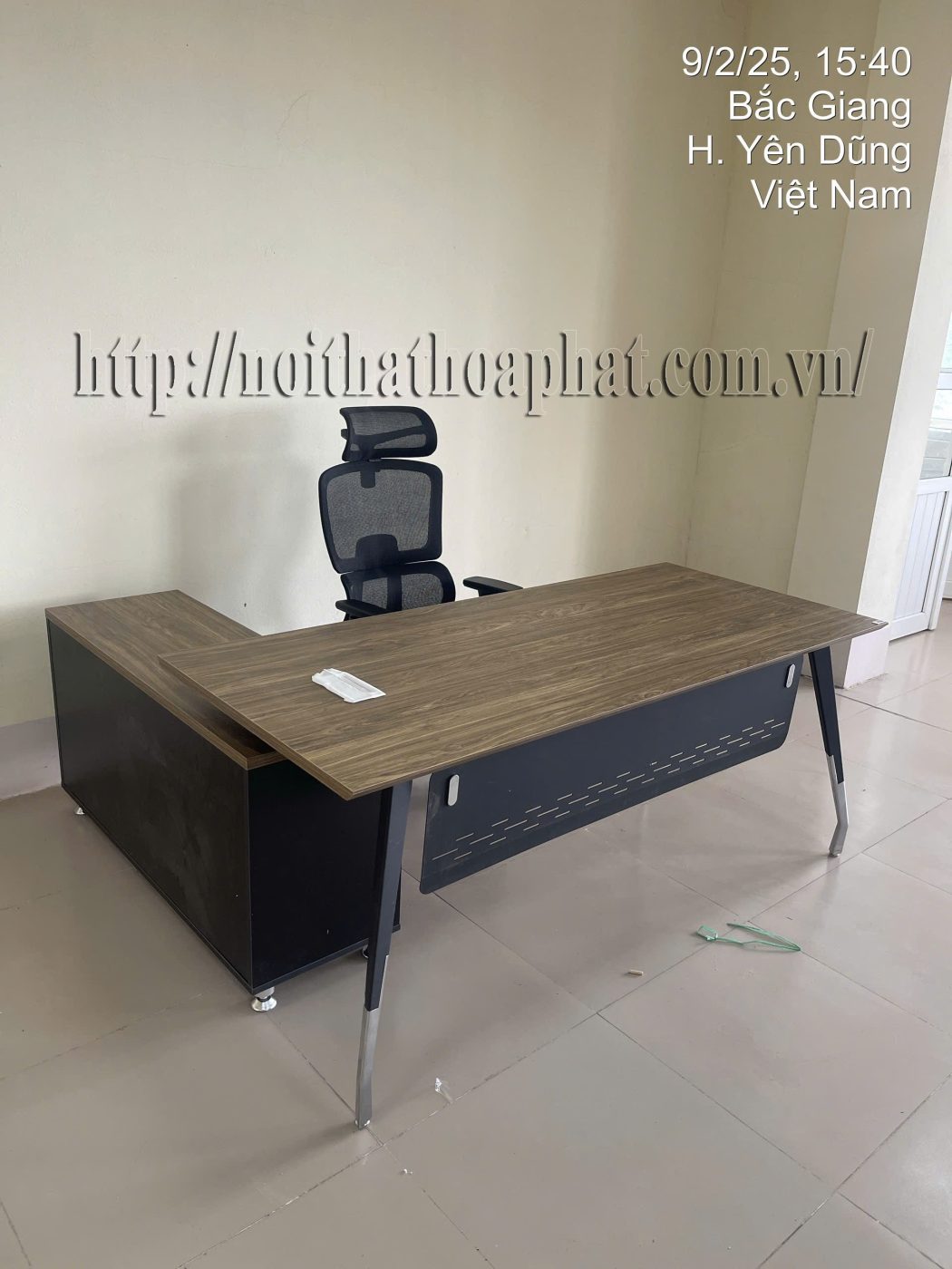 Hình ảnh thực tế bàn lãnh đạo bright BRIP1880C15-3 Hình ảnh thực tế bàn lãnh đạo bright BRIP1880C15-3
