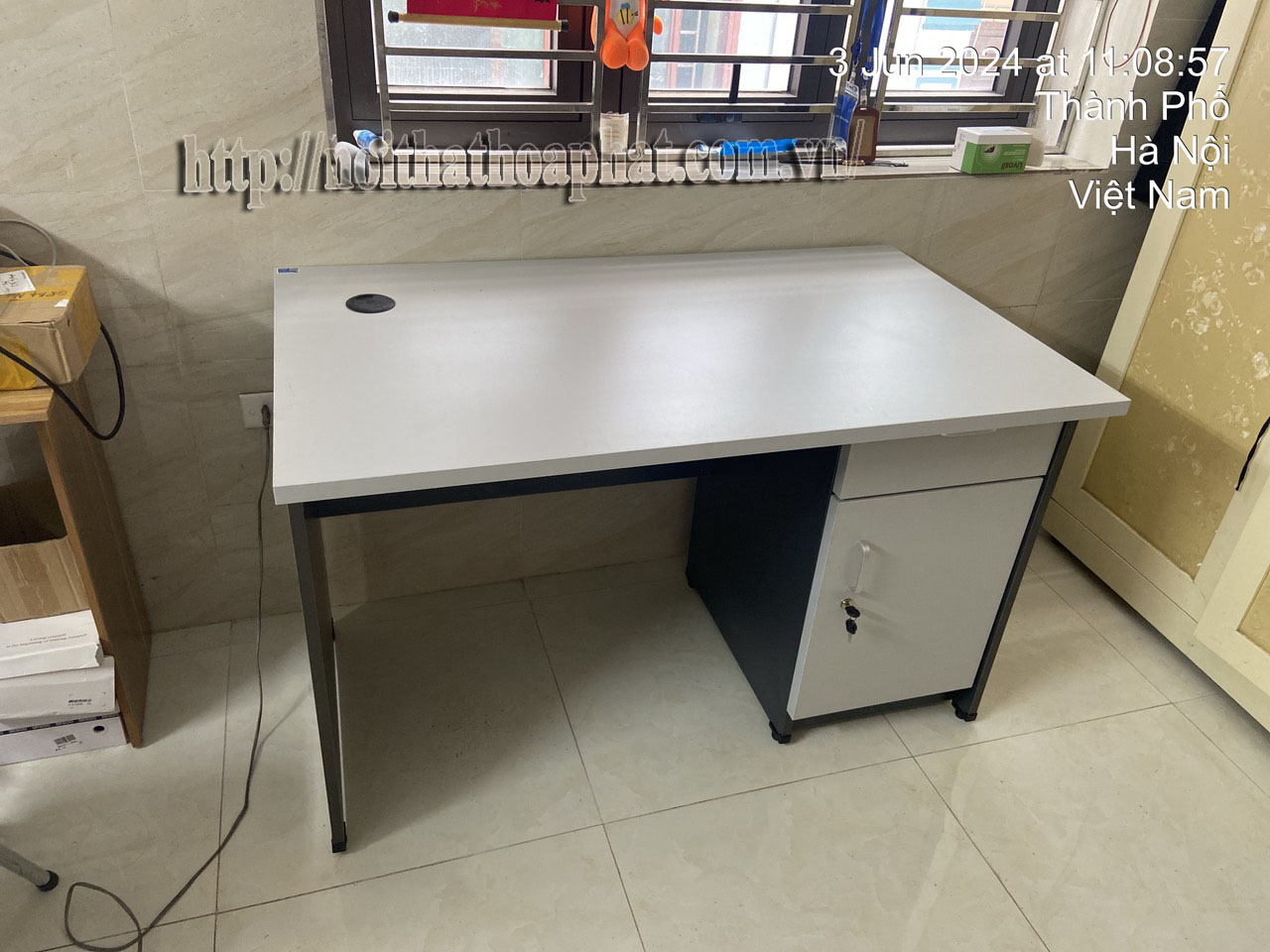 H&igrave;nh ảnh thực tế b&agrave;n nh&acirc;n vi&ecirc;n HP120SHL3C