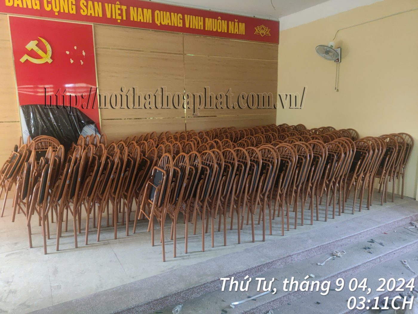 Hình ảnh thực tế ghế gấp khung thép G1499-1 Hình ảnh thực tế ghế gấp khung thép G1499-1