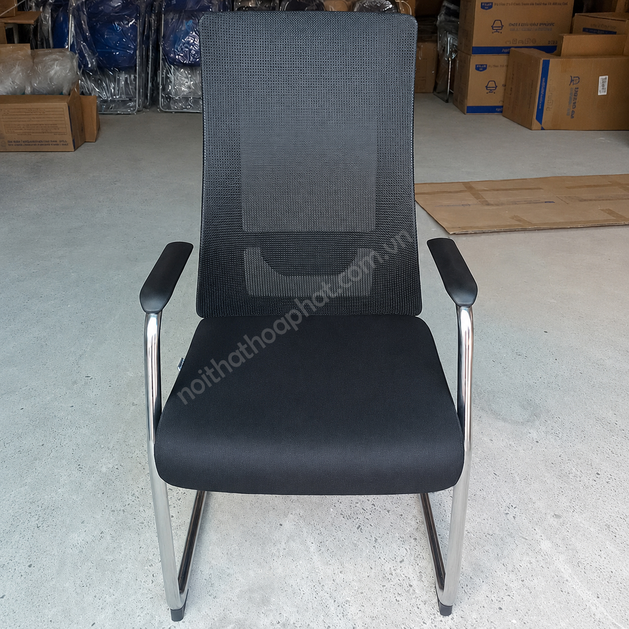 H&igrave;nh ảnh thực tế ghế ph&ograve;ng họp ch&acirc;n quỳ GL430