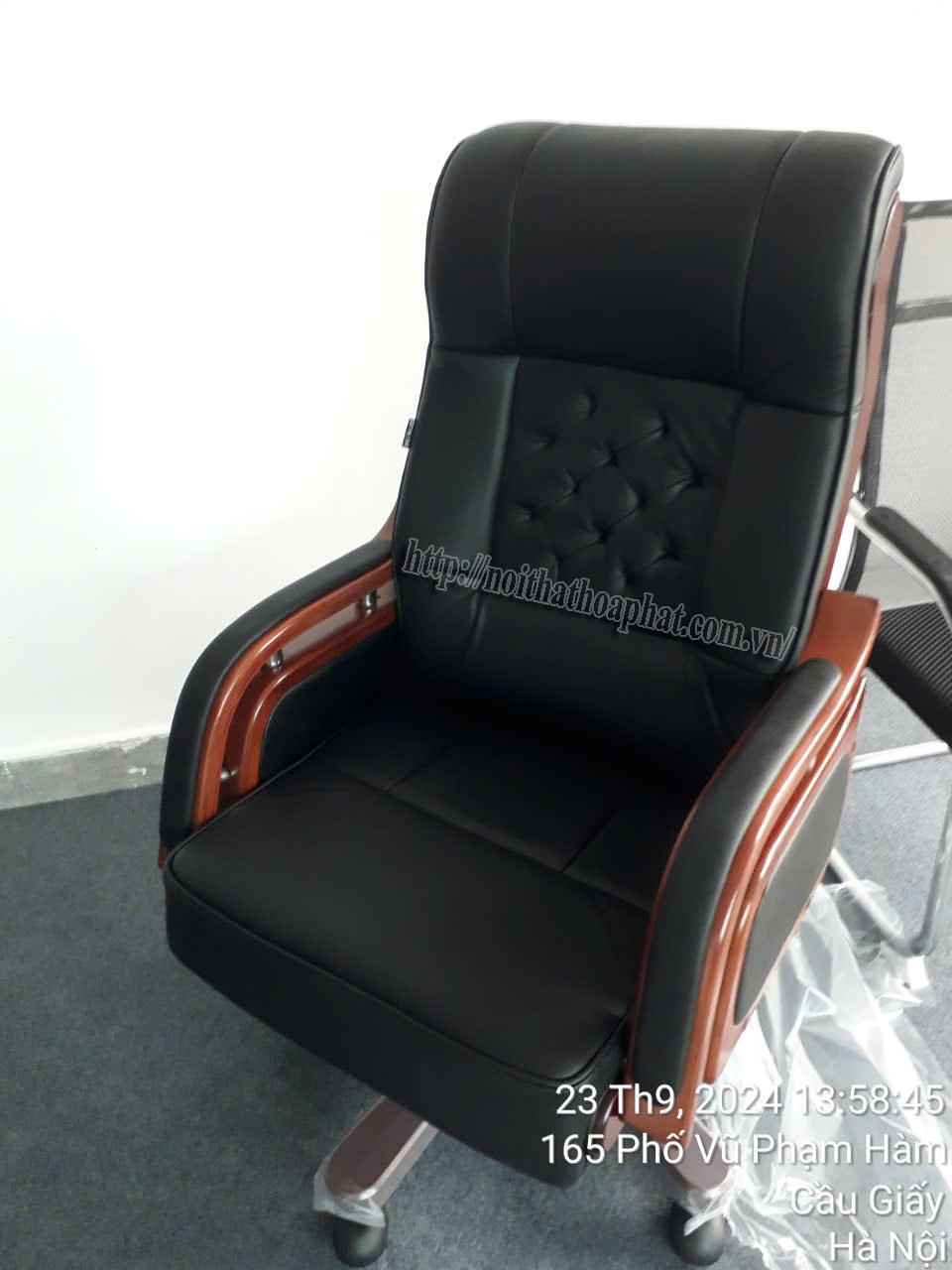 Hình ảnh thực tế ghế lãnh đạo cao cấp dòng TQ TQ09-1 Hình ảnh thực tế ghế lãnh đạo cao cấp dòng TQ TQ09-1