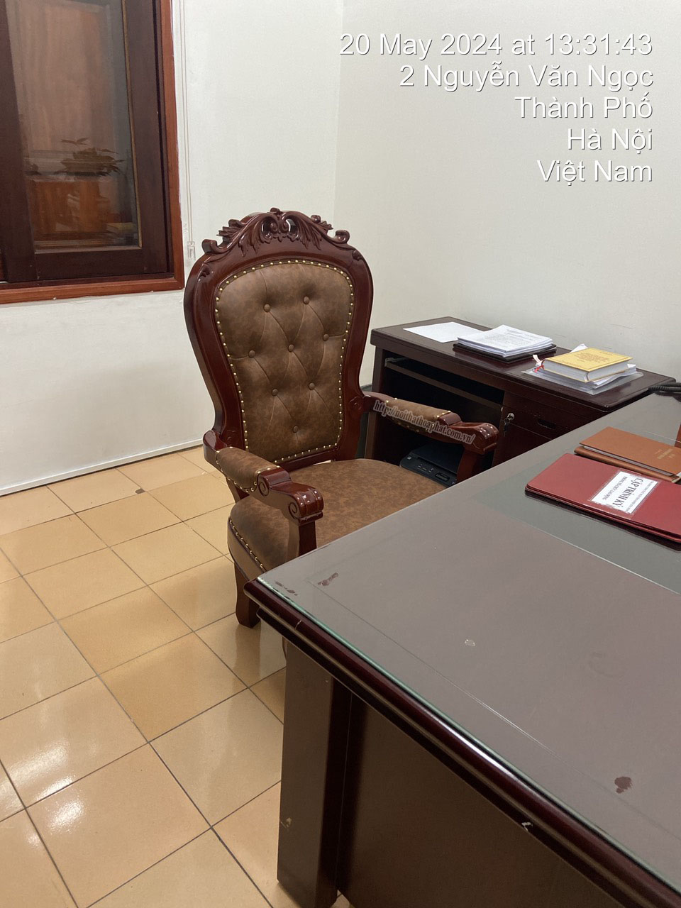H&igrave;nh ảnh thực tế ghế l&atilde;nh đạo ch&acirc;n tĩnh GTN88-1