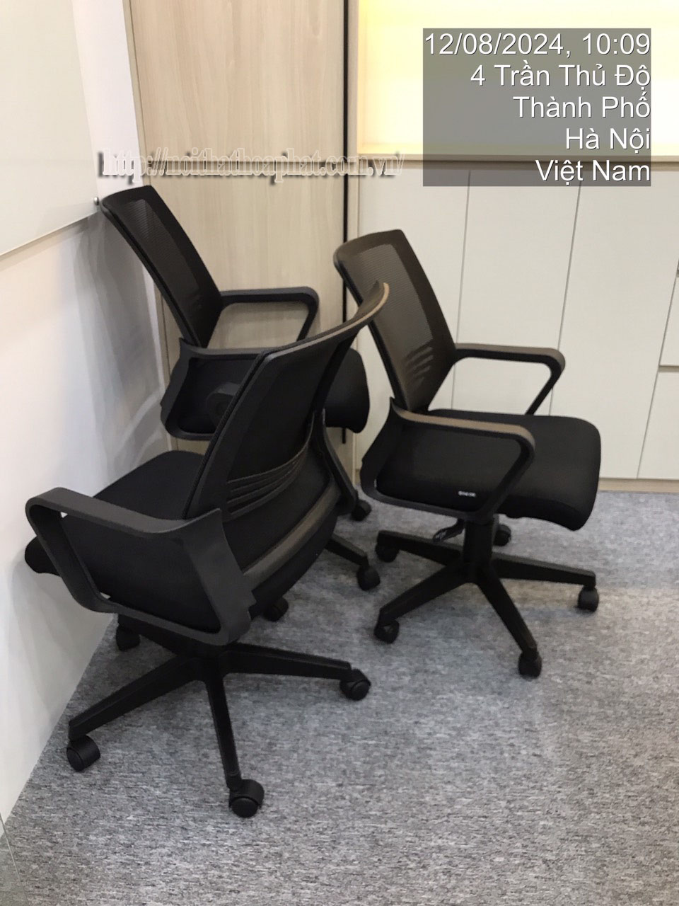 H&igrave;nh ảnh thực tế ghế lưới nh&acirc;n vi&ecirc;n GL119