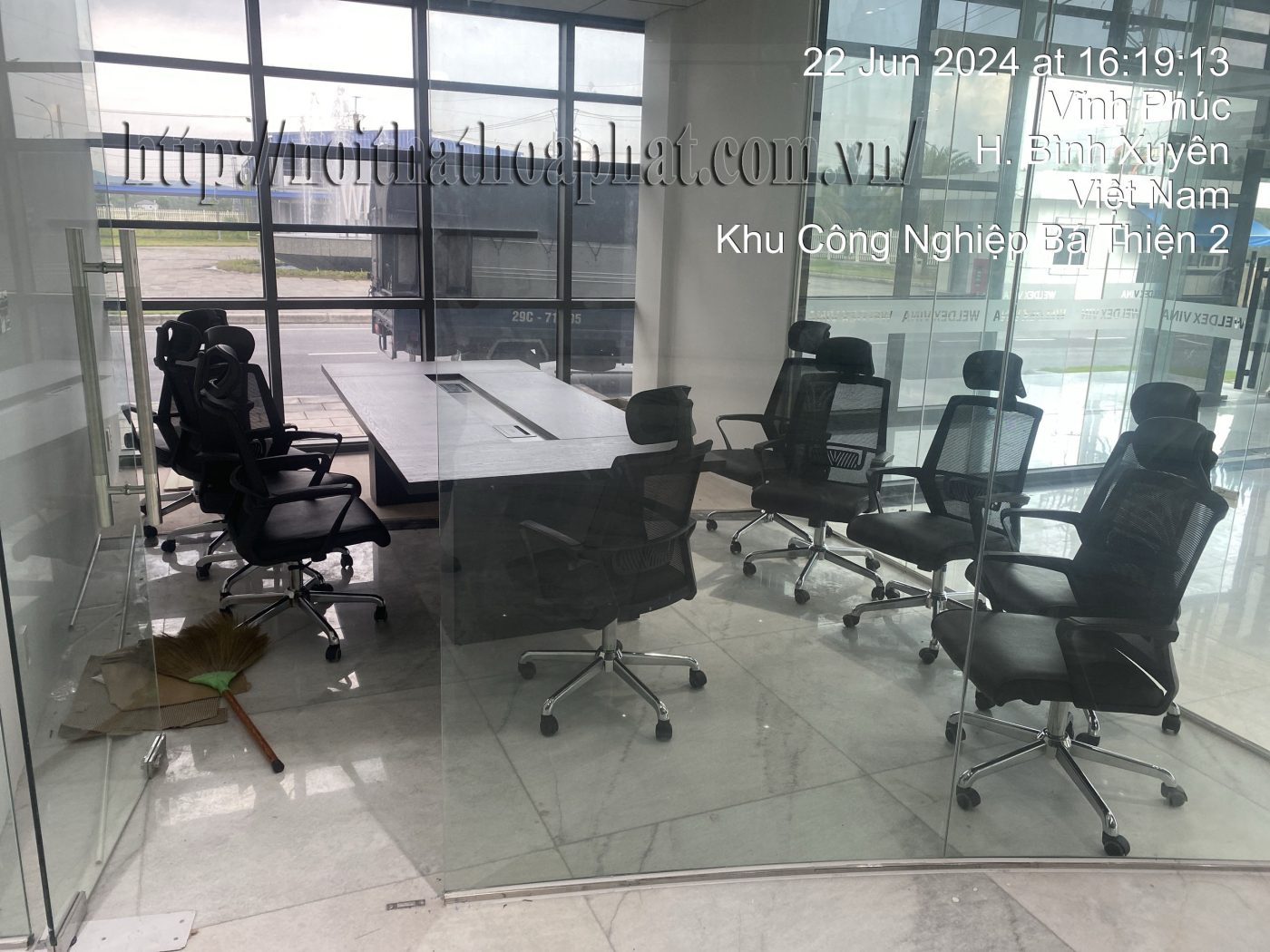 Hình ảnh thực tế ghế lưới cao cấp Hòa Phát GL329-1 Hình ảnh thực tế ghế lưới cao cấp Hòa Phát GL329-1