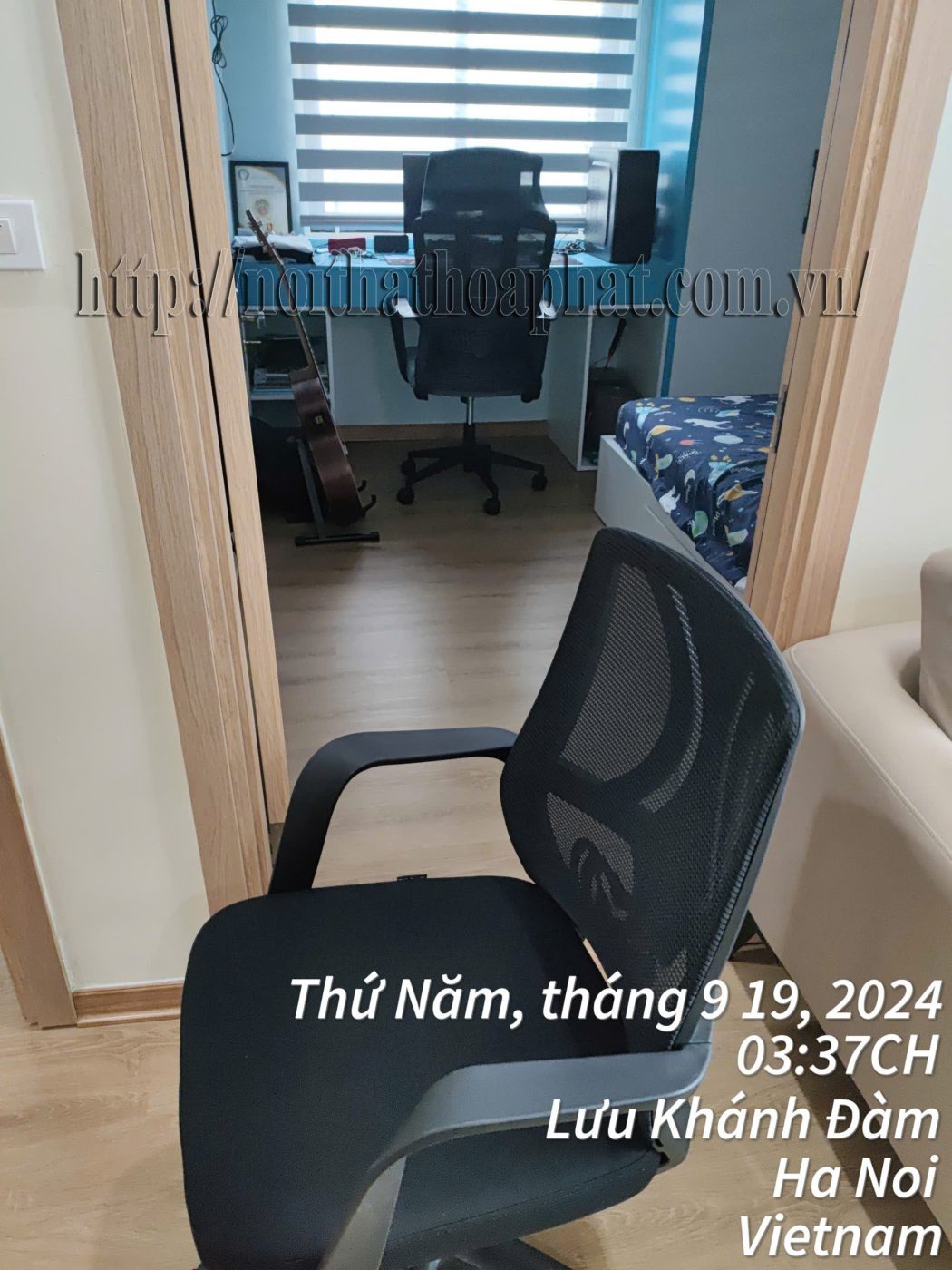 H&igrave;nh ảnh thực tế ghế lưới nh&acirc;n vi&ecirc;n GL124-1