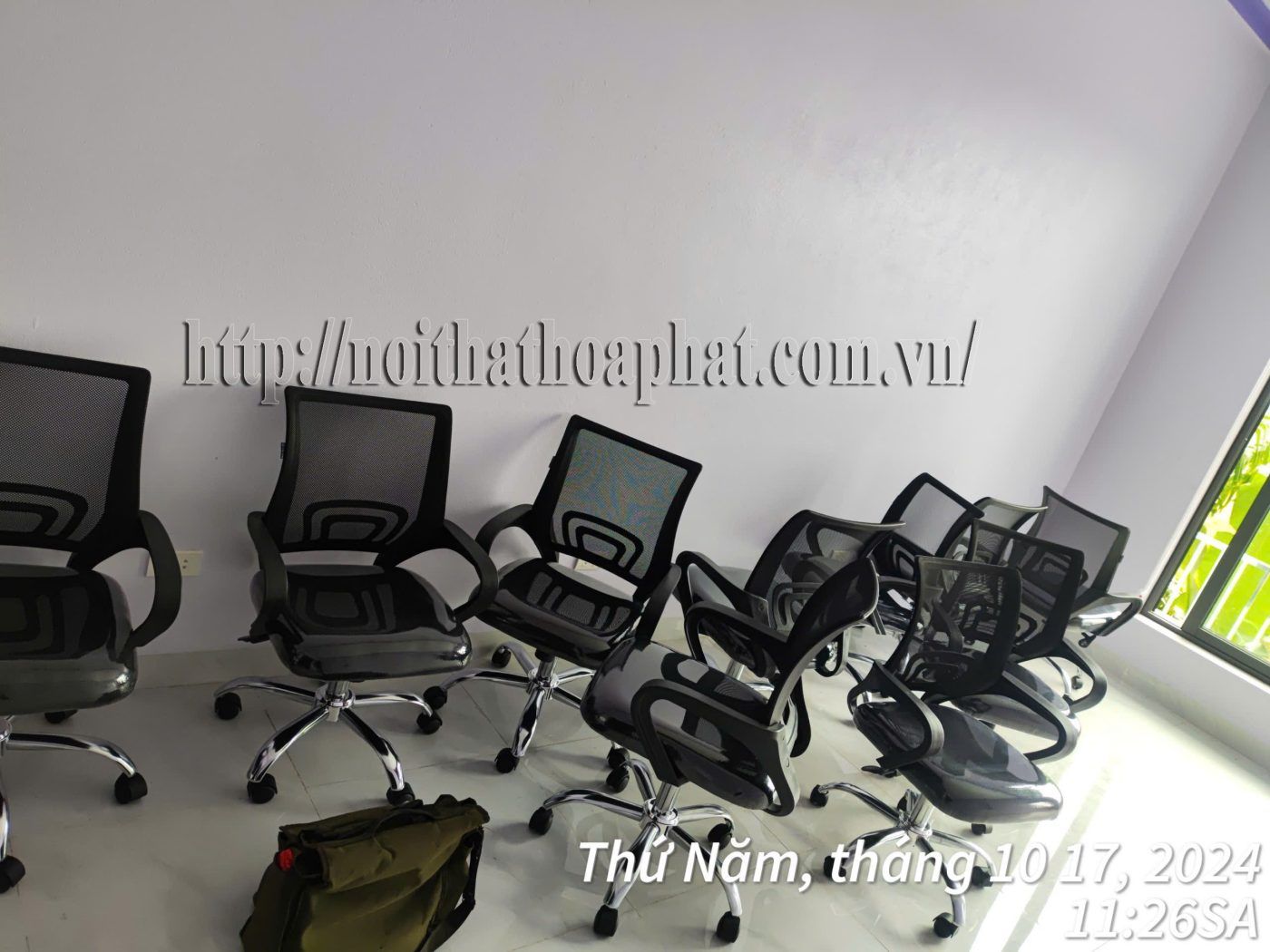 H&igrave;nh ảnh thực tế ghế lưới khung nhựa GL113R-3