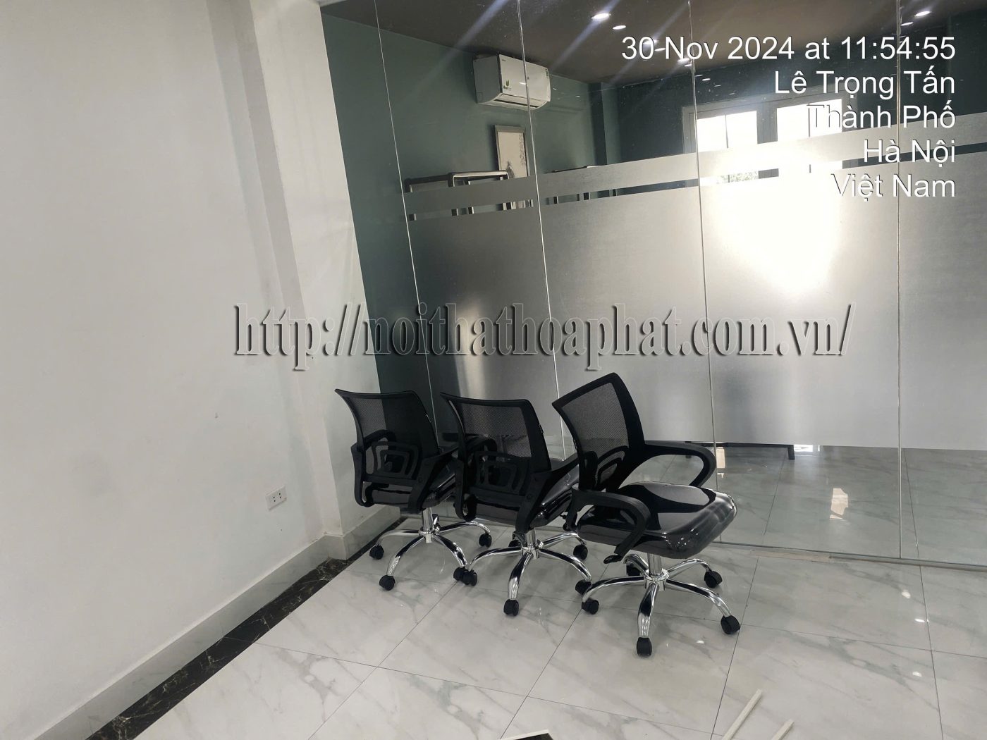 H&igrave;nh ảnh thực tế ghế lưới khung nhựa GL113R-5