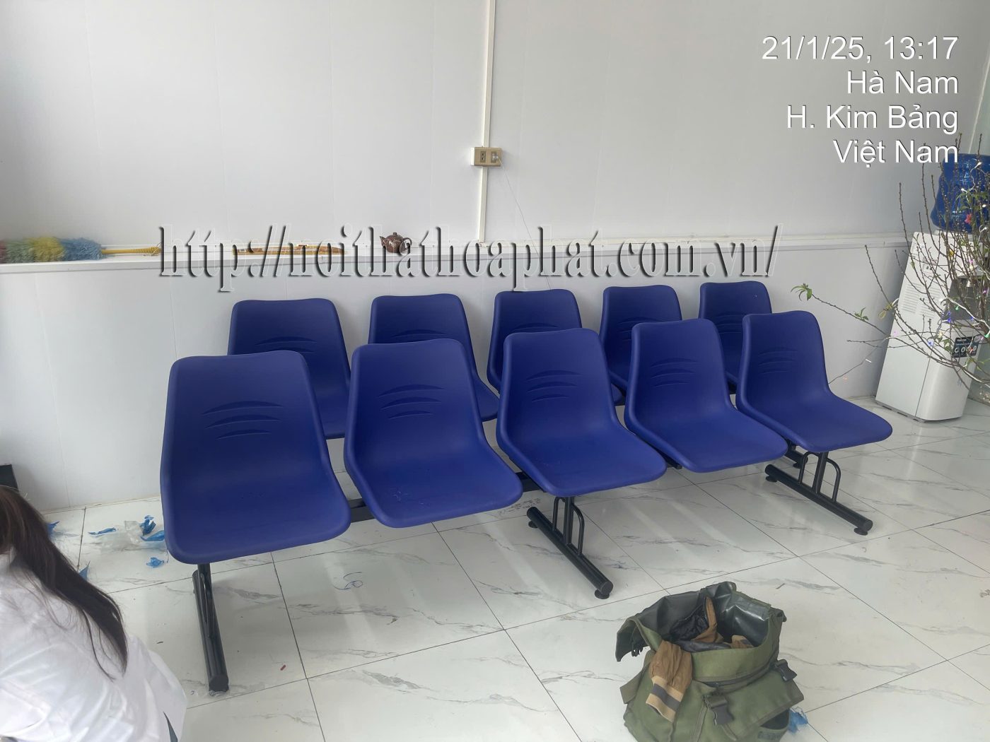 Hình ảnh thực tế ghế phòng chờ PC205T1-4 Hình ảnh thực tế ghế phòng chờ PC205T1-4