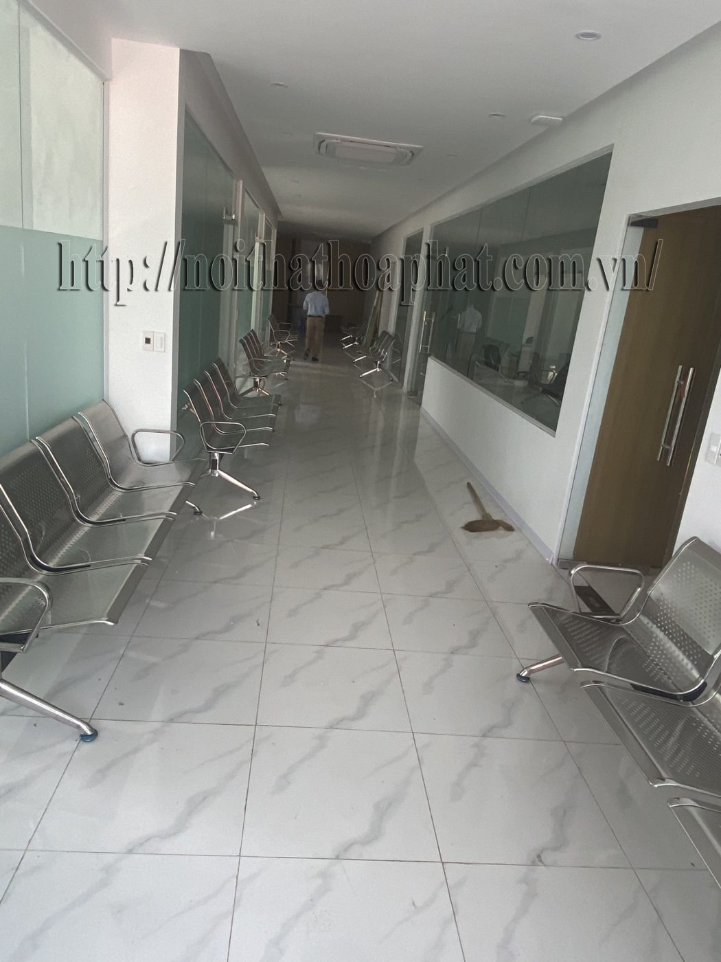 H&igrave;nh ảnh thực tế ghế ph&ograve;ng chờ inox GPC04I-4-2