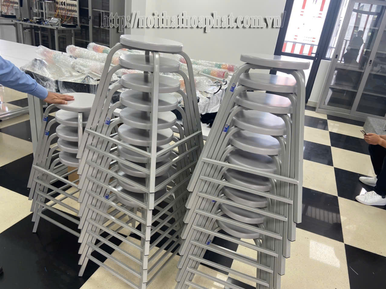 H&igrave;nh ảnh thực tế ghế ph&ograve;ng th&iacute; nghiệm GTN102