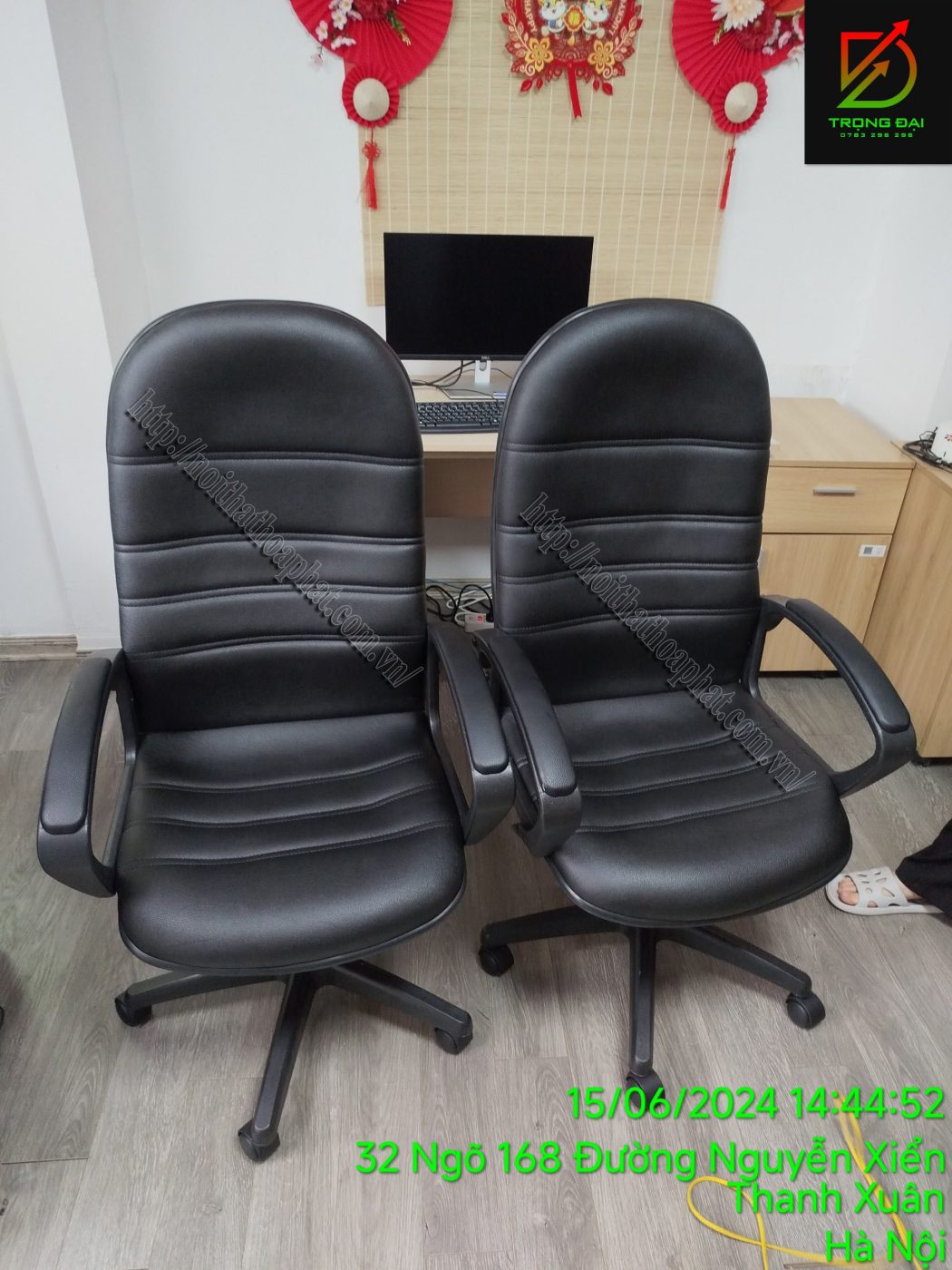Hình ảnh thực tế ghế xoay lưng cao SG702B Hình ảnh thực tế ghế xoay lưng cao SG702B