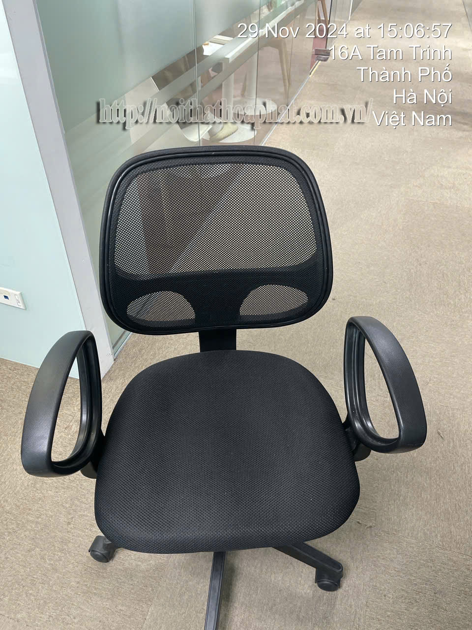 Hình ảnh thực tế ghế xoay lưới chuyên viên Hòa Phát GL101B-3 Hình ảnh thực tế ghế xoay lưới chuyên viên Hòa Phát GL101B-3