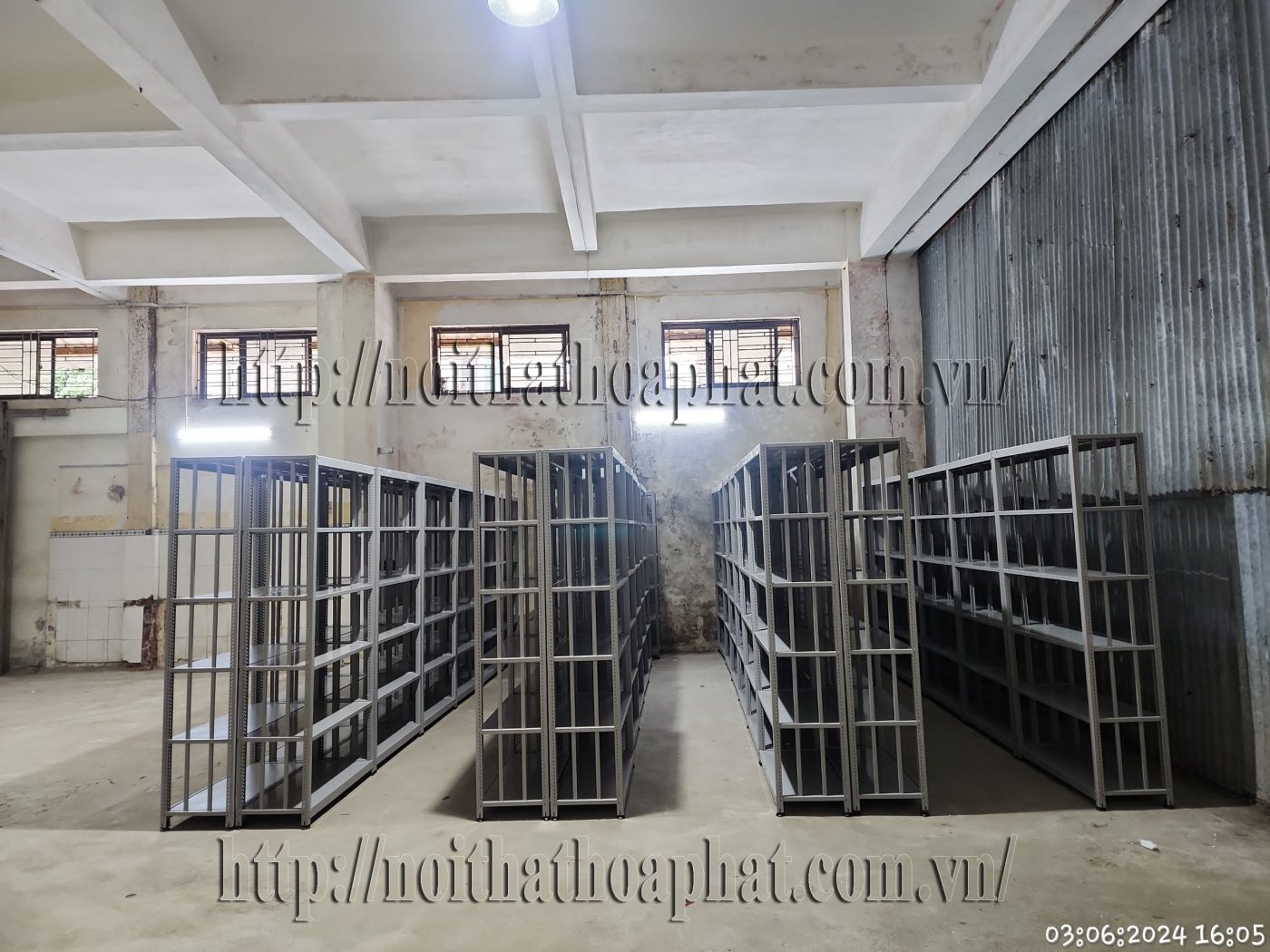H&igrave;nh ảnh thực tế gi&aacute; sắt thư viện GS1A-1