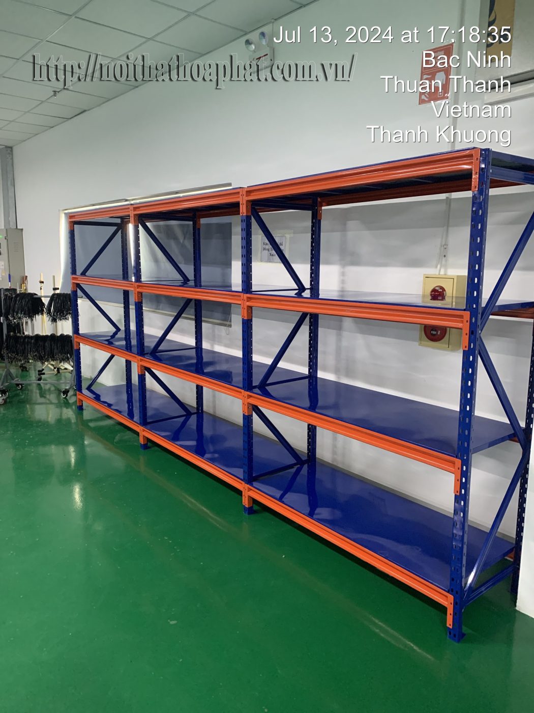 Hình ảnh thực tế kệ sắt trung tải hòa phát GTT20DL-2 Hình ảnh thực tế kệ sắt trung tải hòa phát GTT20DL-2