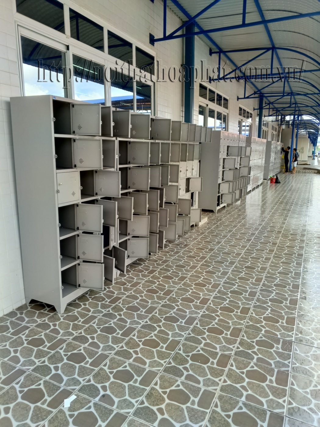 H&igrave;nh ảnh thực tế tủ đồ c&aacute; nh&acirc;n H&ograve;a Ph&aacute;t TU986-3KP