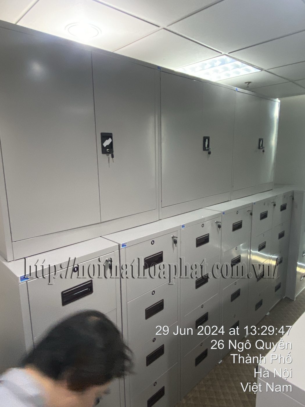 Hình ảnh thực tế tủ hồ sơ sắt sơn tĩnh điện Hòa Phát TU06 Hình ảnh thực tế tủ hồ sơ sắt sơn tĩnh điện Hòa Phát TU06