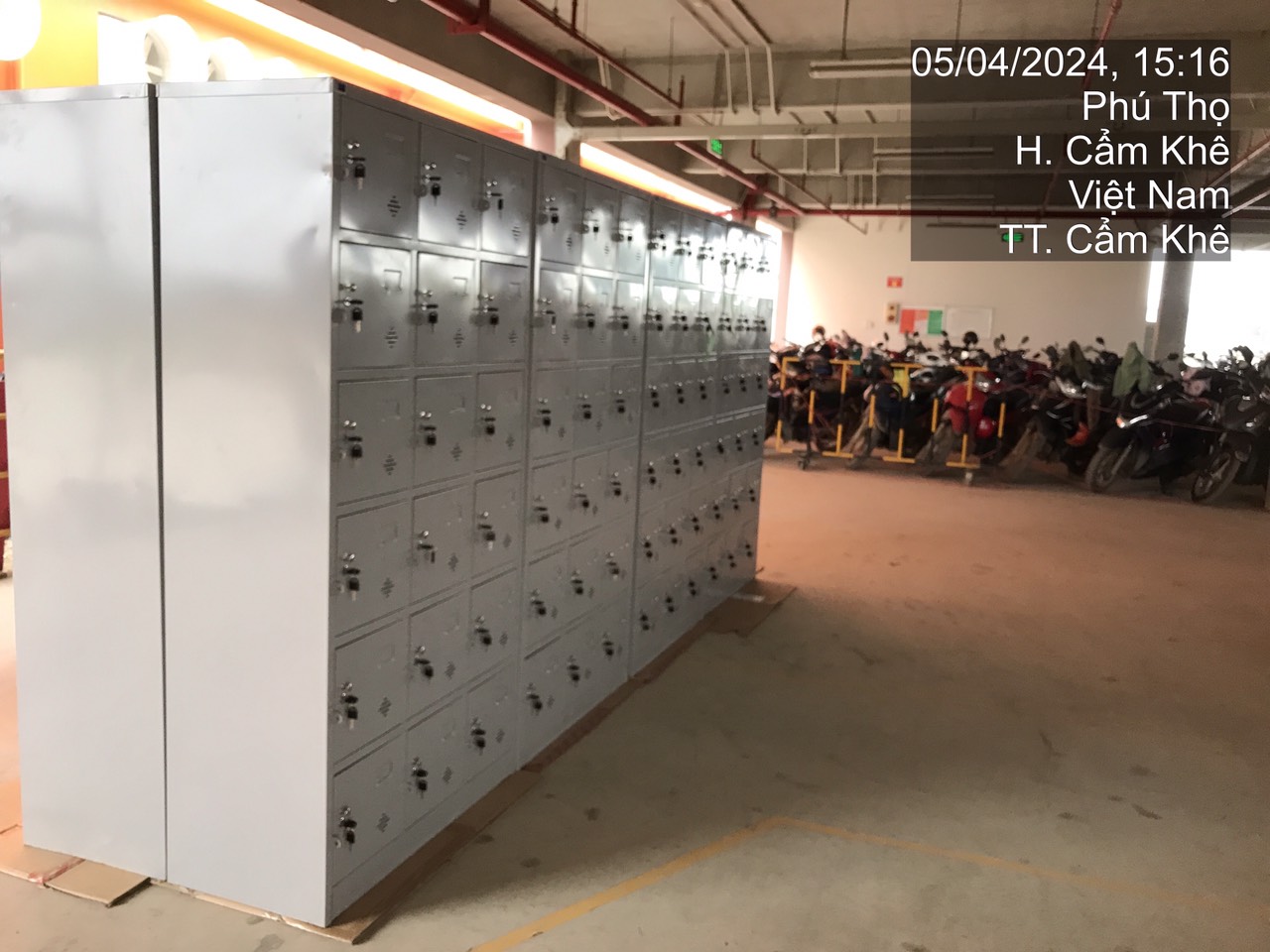 hinh-anh-thuc-te-tu-locker-18-ngan-TU986-3K-1.jpg hinh-anh-thuc-te-tu-locker-18-ngan-TU986-3K-1.jpg