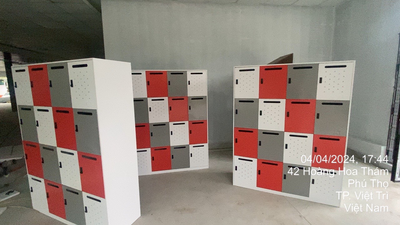 hinh-anh-thuc-te-tu-locker-khoa-so-16-ngan-TU984-4KS.jpg hinh-anh-thuc-te-tu-locker-khoa-so-16-ngan-TU984-4KS.jpg