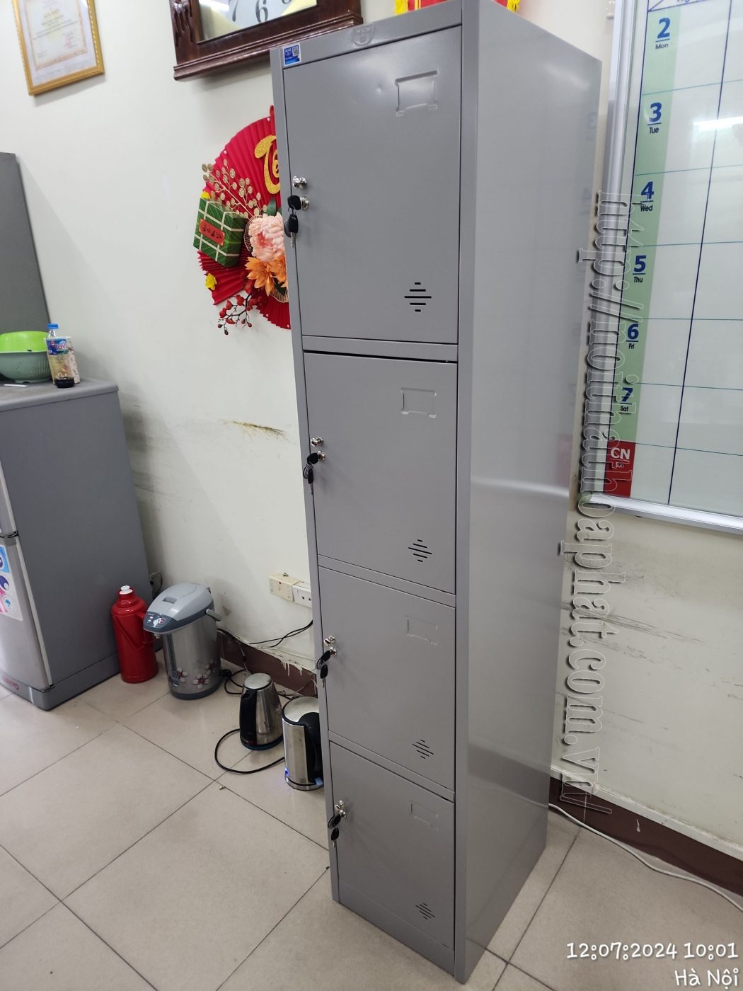 H&igrave;nh ảnh thực tế tủ locker sắt TU984