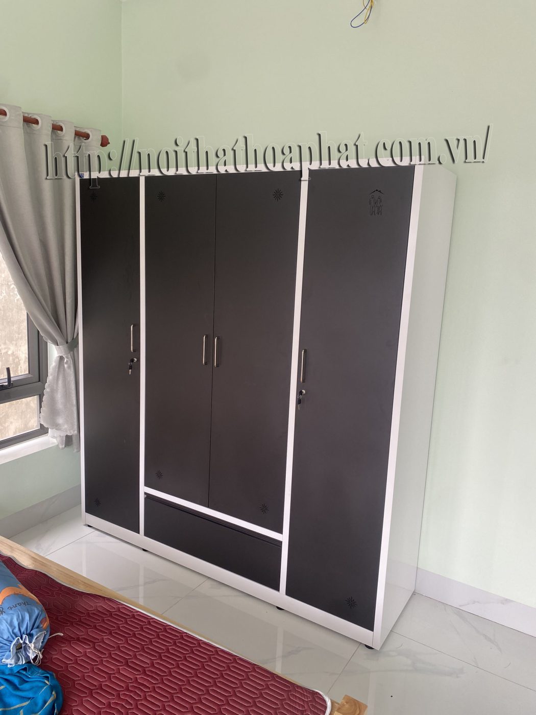 Hình ảnh thực tế tủ sắt gia đình sơn tĩnh điện TU15B3C4 Hình ảnh thực tế tủ sắt gia đình sơn tĩnh điện TU15B3C4