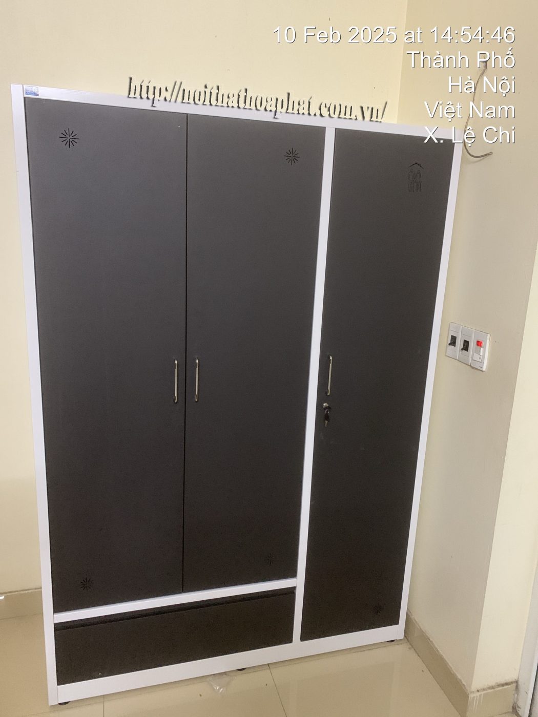 Hình ảnh thực tế tủ sắt gia đình sơn tĩnh điện hòa phát TU15B2C3-3 Hình ảnh thực tế tủ sắt gia đình sơn tĩnh điện hòa phát TU15B2C3-3