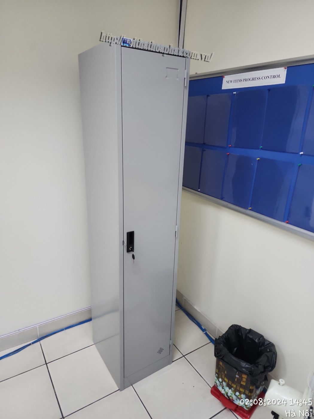 H&igrave;nh ảnh thực tế tủ sắt locker TU981-2