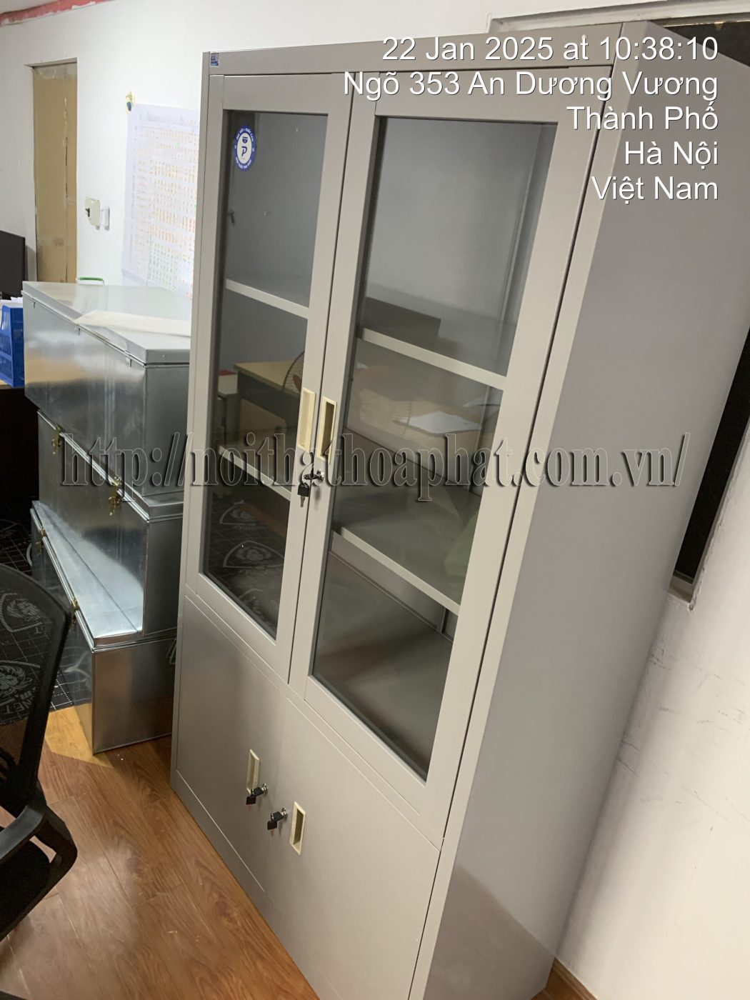 Hình ảnh thực tế tủ sắt sơn tĩnh điện TU09K3PCK-14 Hình ảnh thực tế tủ sắt sơn tĩnh điện TU09K3PCK-14