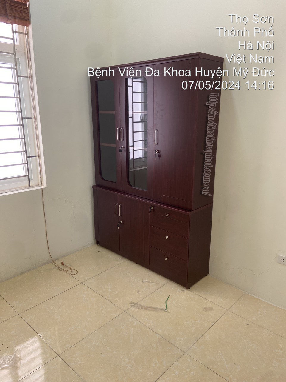 Hình ảnh thực tế tủ tài liệu gỗ Hòa Phát DC1340H1 Hình ảnh thực tế tủ tài liệu gỗ Hòa Phát DC1340H1