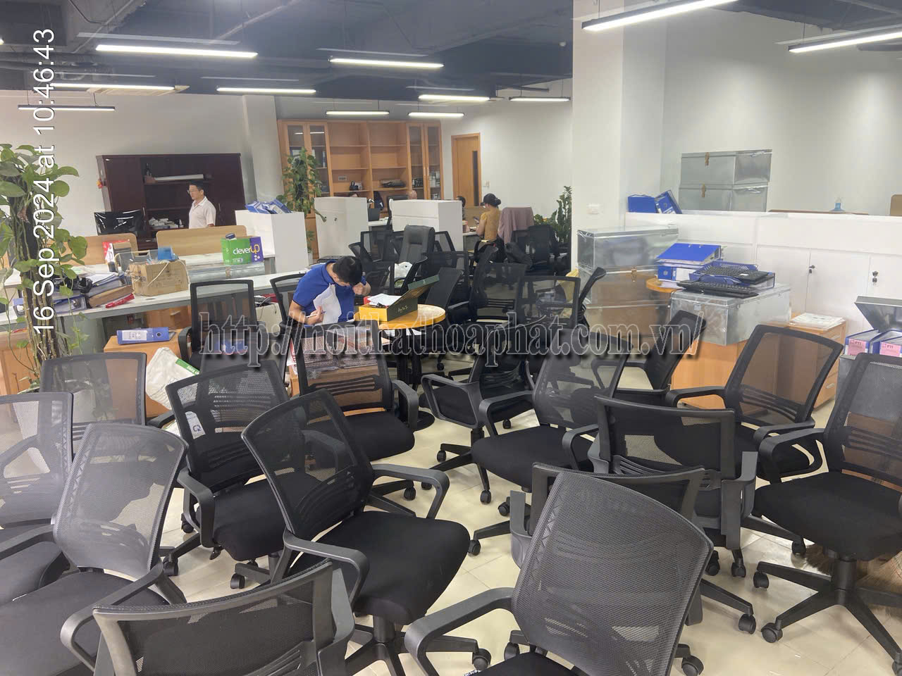 H&igrave;nh ảnh thực tế ghế lưới văn ph&ograve;ng GL119R-2