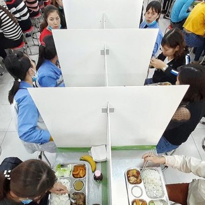 Vách tấm chắn giọt bắn bàn ăn